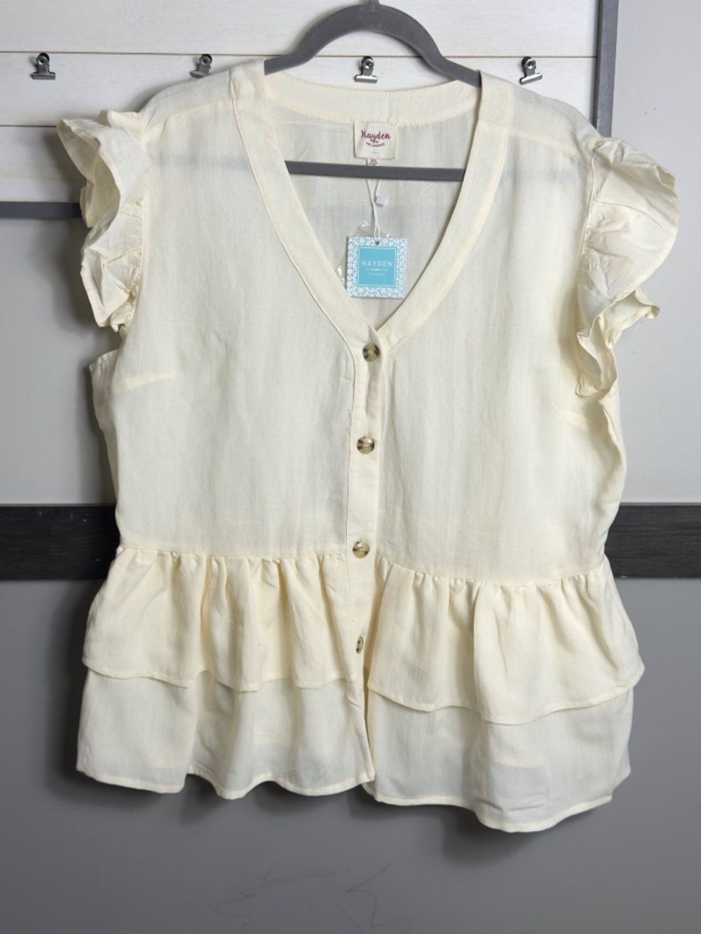 HAYDEN ruffle short sleeve button down cream blouse peplum size 2XL